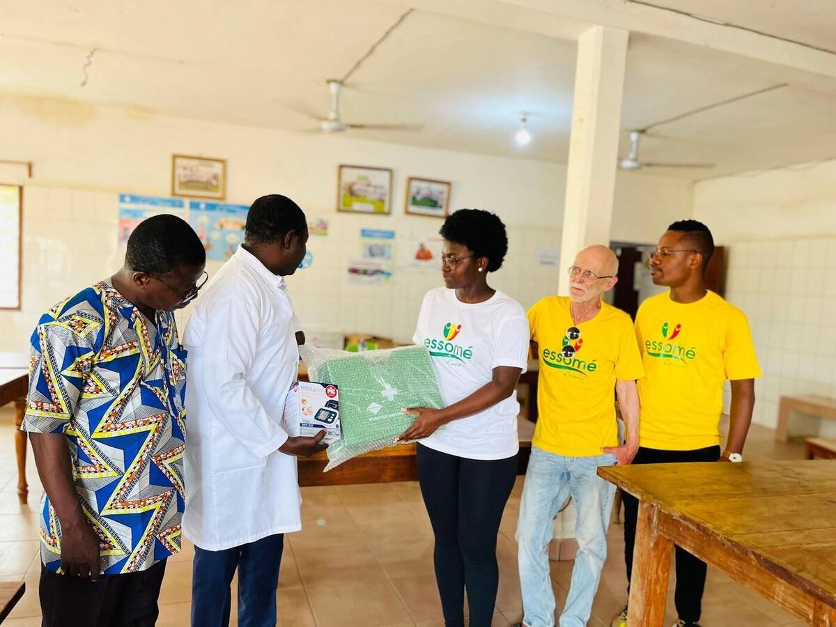 Donations to Anié hospital